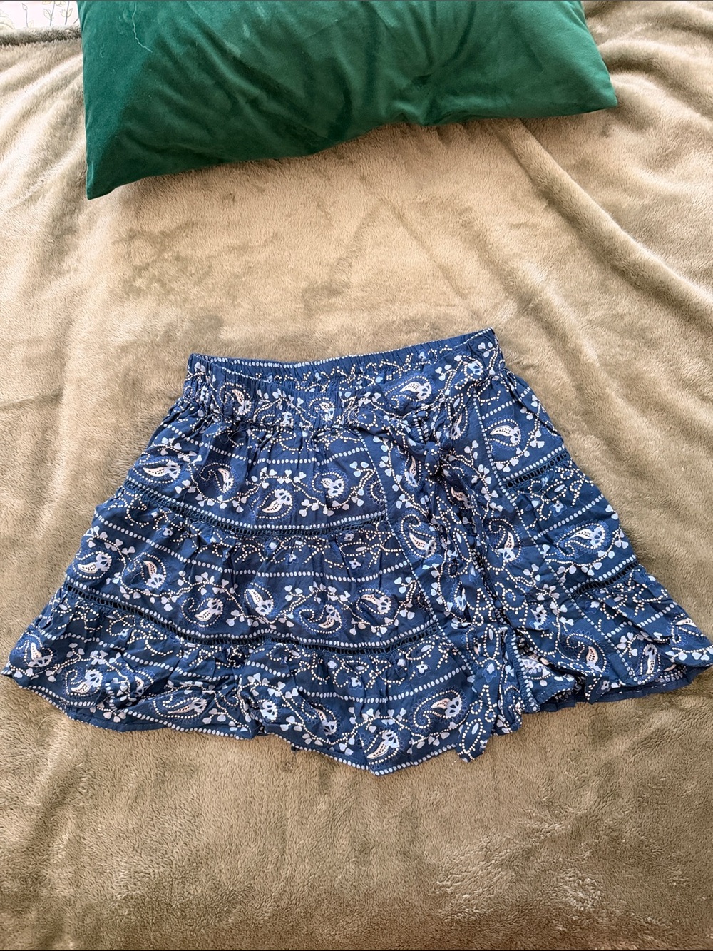 Francesca’s Navy Blue Paisley Ruffle Hem Shorts